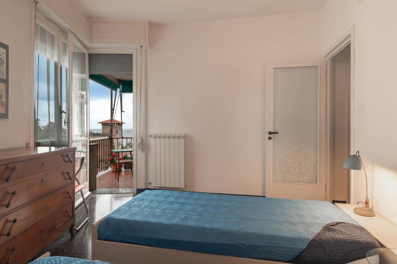 Rivierarent Moma 100 Metri Dal Mare Finale Ligure Kültér fotó