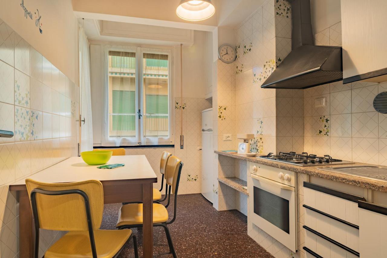 Rivierarent Moma 100 Metri Dal Mare Apartman Finale Ligure Kültér fotó